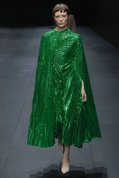 Look 52